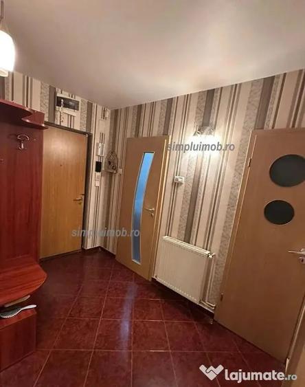 Apartament cu 4 camere decomandat în Titan