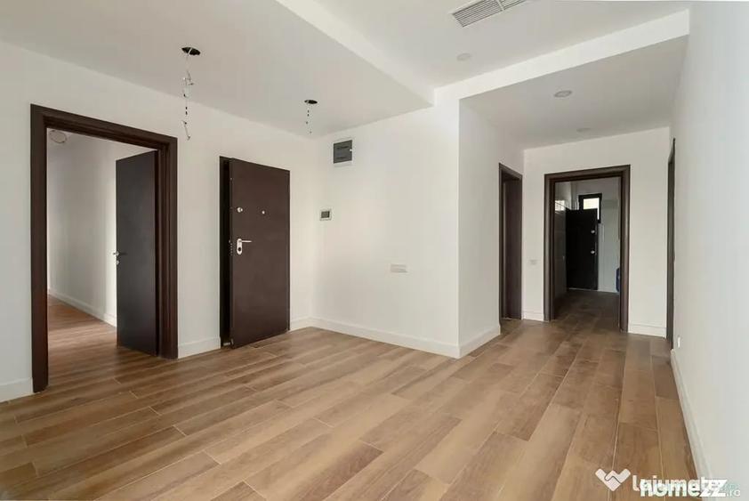 Apartament cu 4 camere decomandat în Nordului
