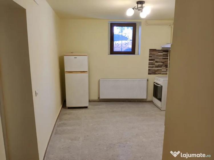 Apartament cu 2 camere decomandat în Hașdeu