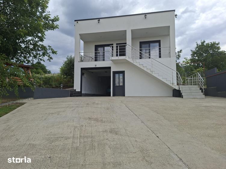 Casă cu 4 camere cu Teren 1050 Mp în Miroslava