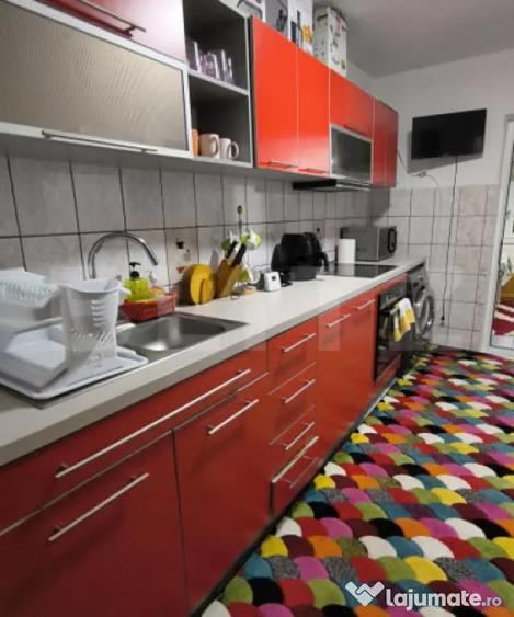 Apartament cu 3 camere decomandat în Burdujeni