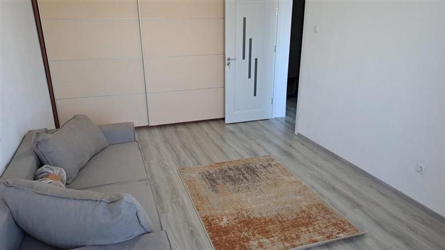 Garsonieră semidecomandată, mobilată în Gruia