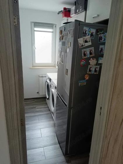 Apartament cu 4 camere semidecomandat în Central