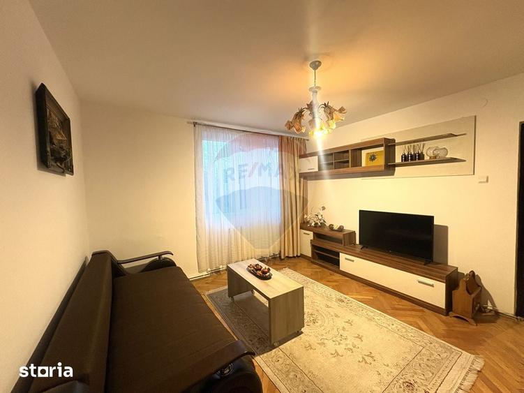 Apartament cu 2 camere, mobilat în Central