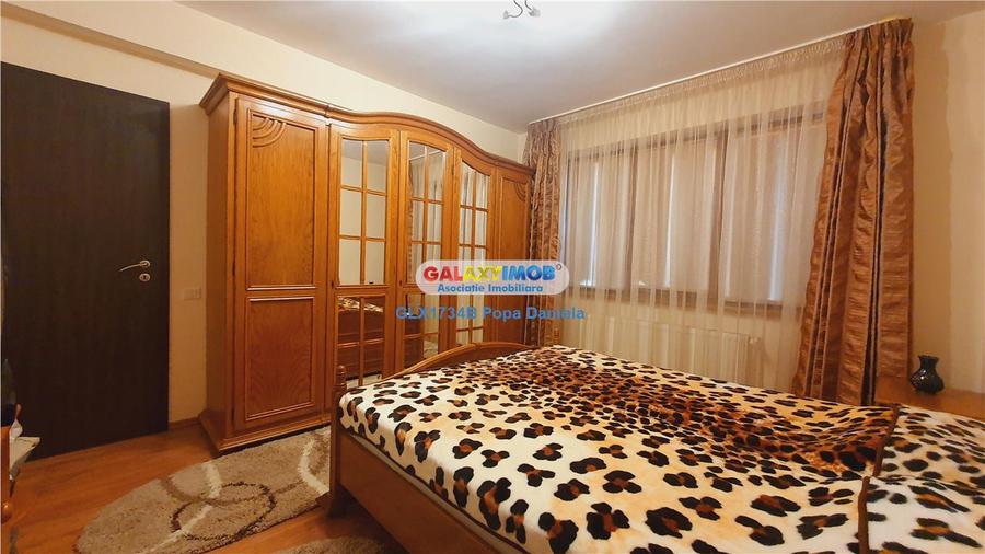 Casă cu 7 camere cu Teren 900 Mp în Dobroești