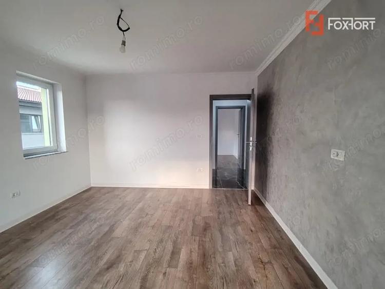 Apartament cu 3 camere decomandat în Giroc