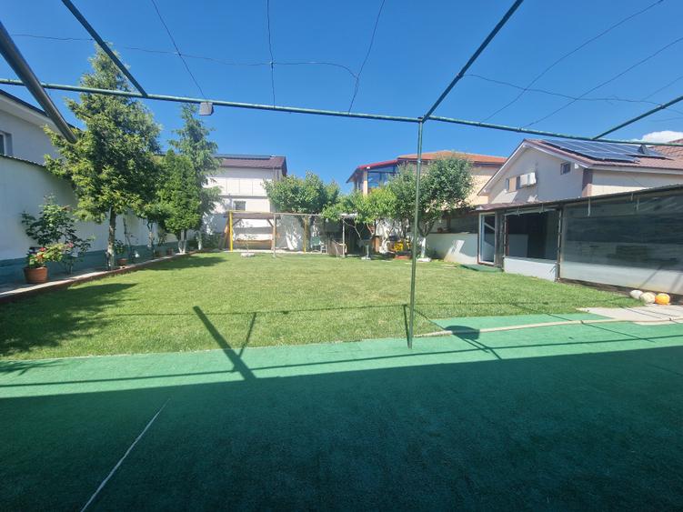 Casă individuală cu 4 camere cu Canalizare în Valu lui Traian