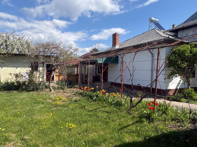 Casă cu 3 camere în Ciobănoaia