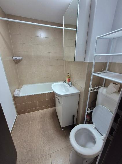 Apartament cu 2 camere semidecomandat, mobilat în Pantelimon