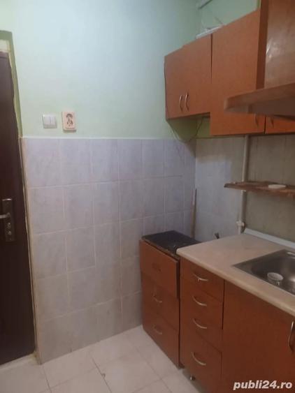 Garsonieră decomandată în Central