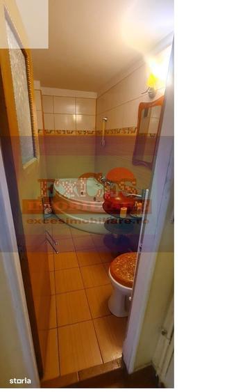 Apartament cu 3 camere decomandat în 13 Septembrie