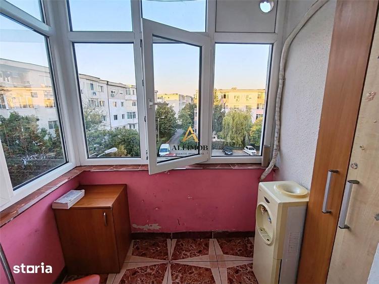 Apartament cu 2 camere decomandat în Mărășești