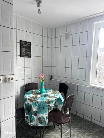 Apartament cu 3 camere decomandat, mobilat în Drumul Taberei