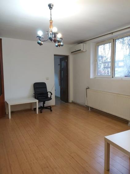 Apartament cu 2 camere semidecomandat, mobilat în Calea Victoriei
