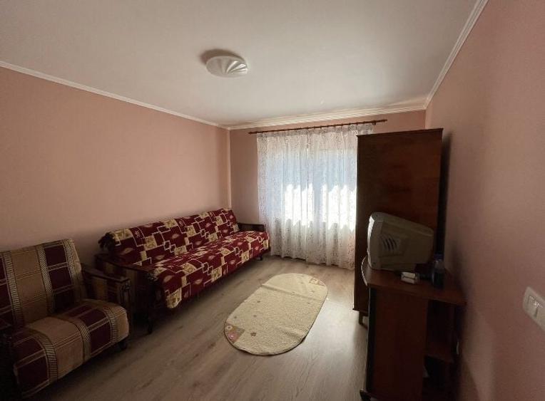 Casă cu 2 camere în Central