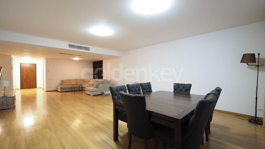 Apartament cu 3 camere decomandat în Kiseleff