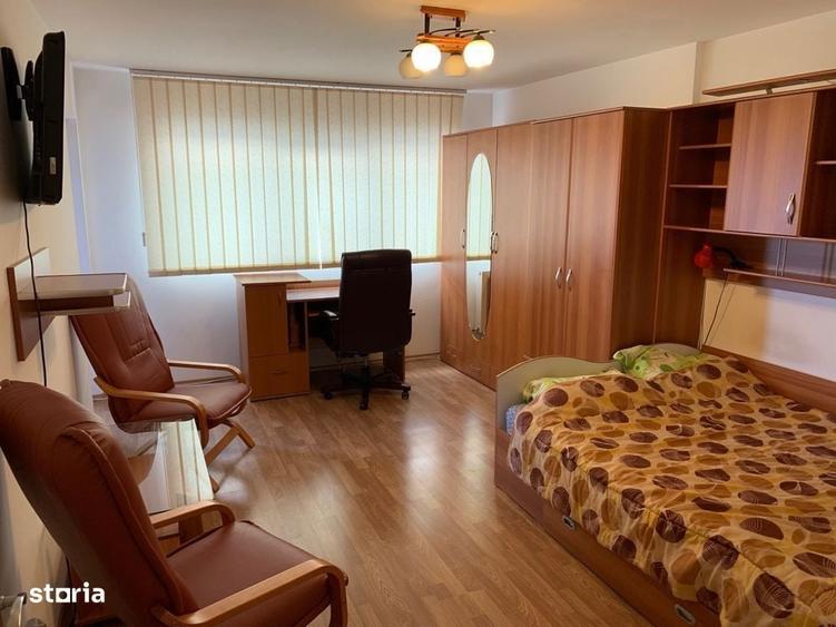 Garsonieră decomandată în Calea Turzii