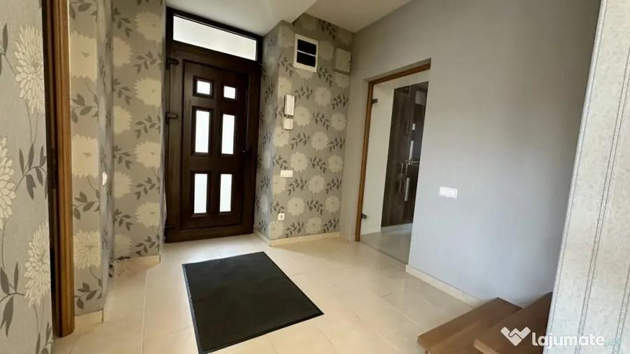 Casă cu 4 camere cu Teren 188 Mp în Ultracentral