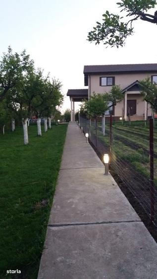 Casă cu 4 camere în Ghercești