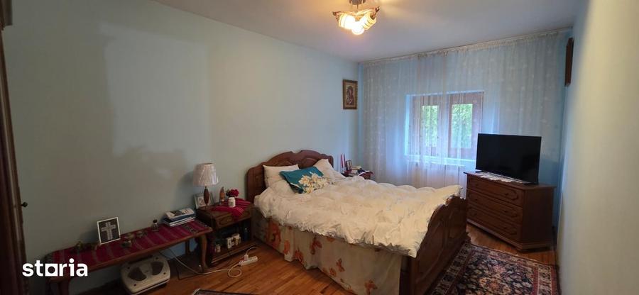 Casă cu 4 camere cu Teren 1000 Mp în Șerbănești