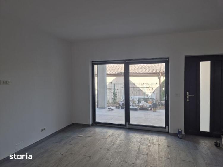 Casă cu 4 camere cu Teren 130 Mp în Berceni