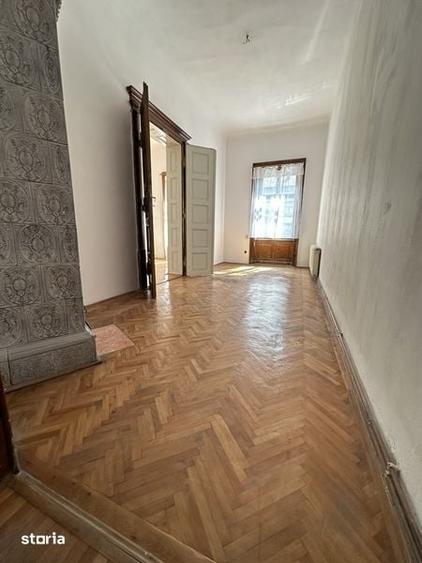 Casă cu 4 camere cu Teren 122 Mp în Central