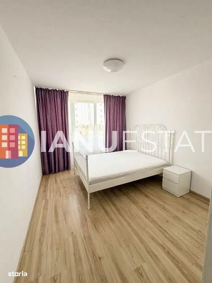 Apartament cu 3 camere semidecomandat în Mihai Bravu
