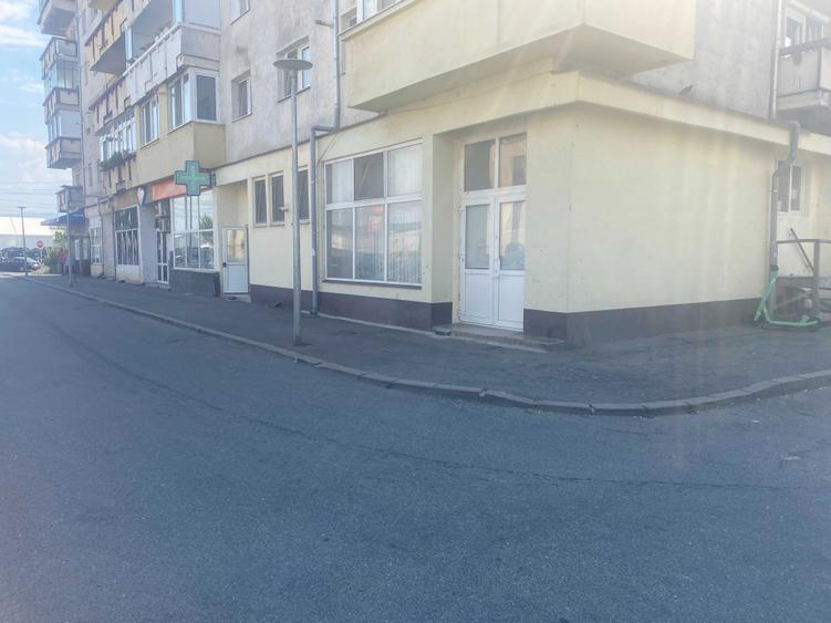 Spațiu comercial, de 58 mp, în Ștefan cel Mare