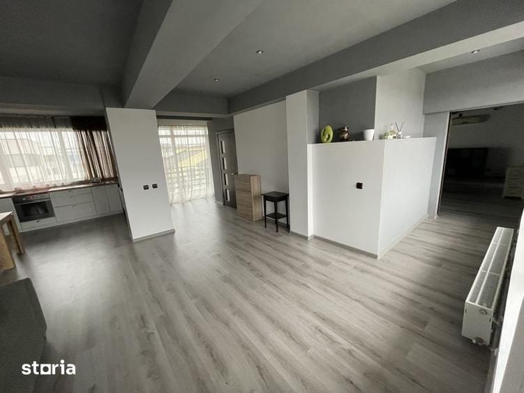 Apartament cu 3 camere în Cârcea