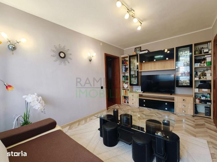 Apartament cu 3 camere în Florilor