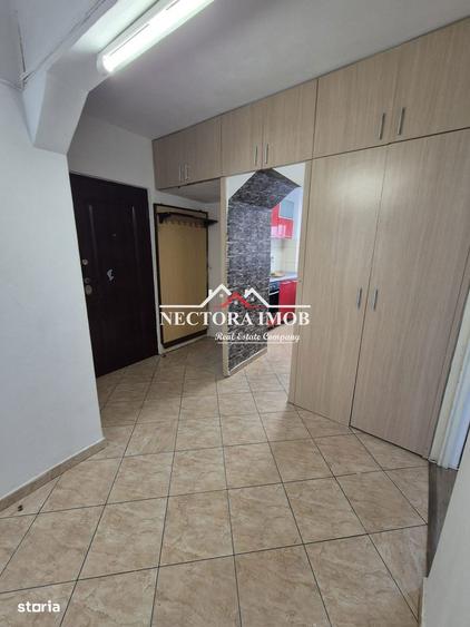 Apartament cu 3 camere decomandat în Orașul Nou
