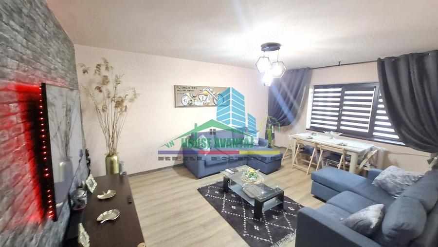 Apartament cu 3 camere decomandat în Sud