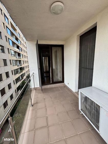 Apartament cu 4 camere în Aviației