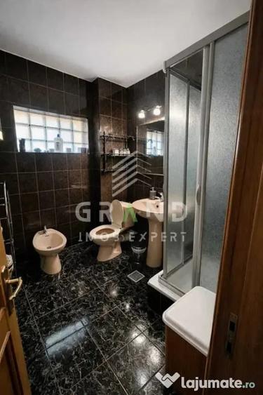 Casă cu 5 camere cu Teren 400 Mp în Gheorgheni