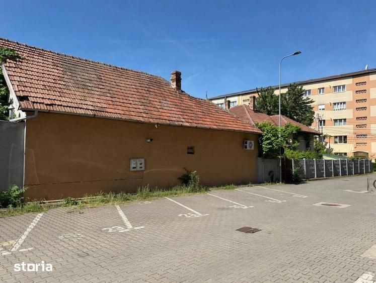 Casă cu 3 camere cu Teren 636 Mp în Cetate