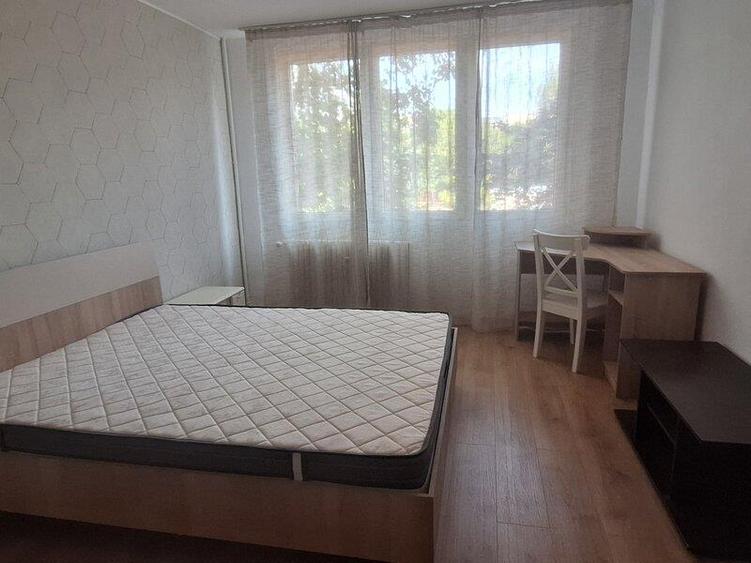 Garsonieră decomandată, mobilată în Brâncoveanu