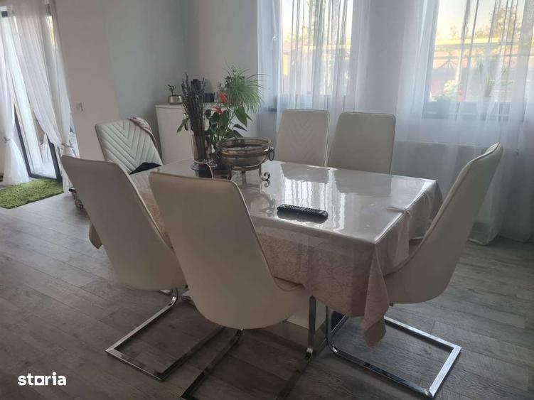 Casă cu 4 camere în Cârcea