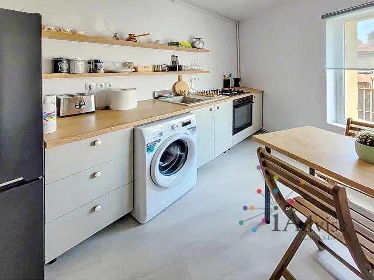 Apartament cu 2 camere, mobilat în Central