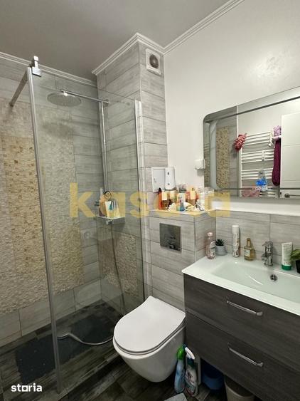 Apartament cu 3 camere decomandat în Crângași