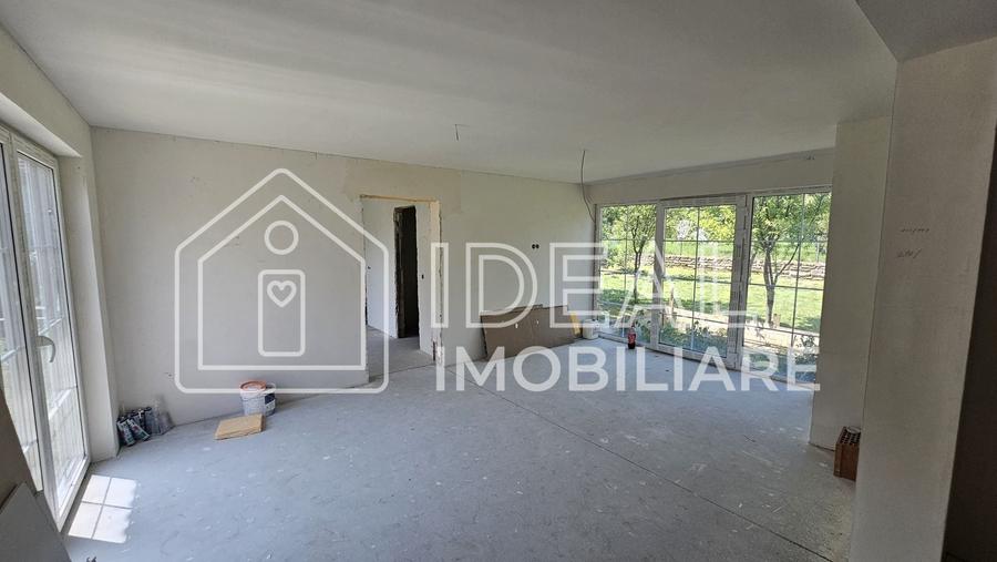 Casă individuală cu 4 camere cu Canalizare în Cisnădioara