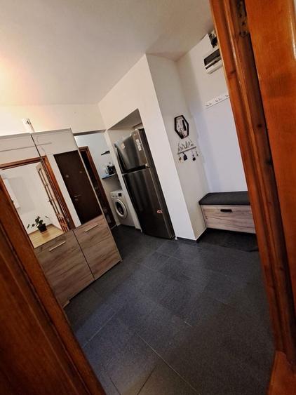 Apartament cu 2 camere decomandat în Micro 16