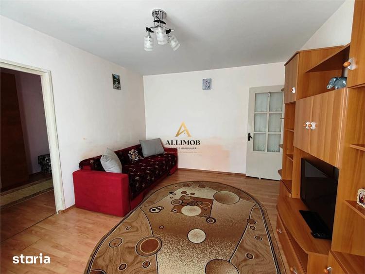 Apartament cu 2 camere în Peneș Curcanul
