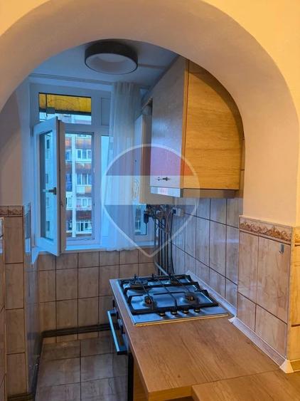 Apartament cu 3 camere decomandat în Independenței