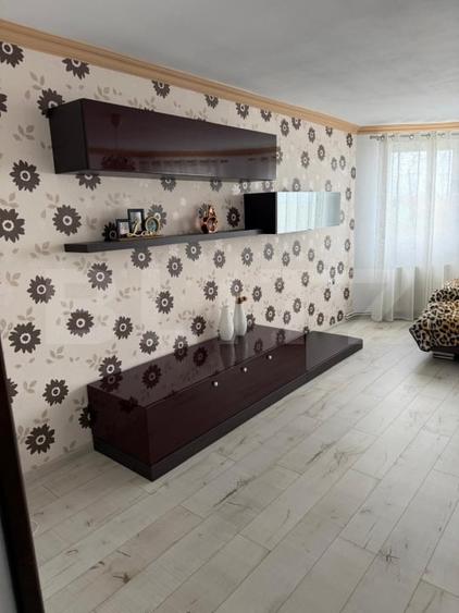 Casă individuală cu 6 camere cu Canalizare în Darova