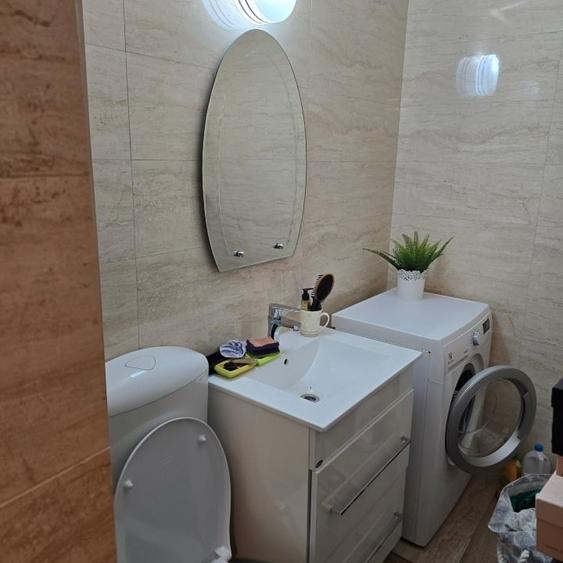 Apartament cu 3 camere decomandat, mobilat în Central