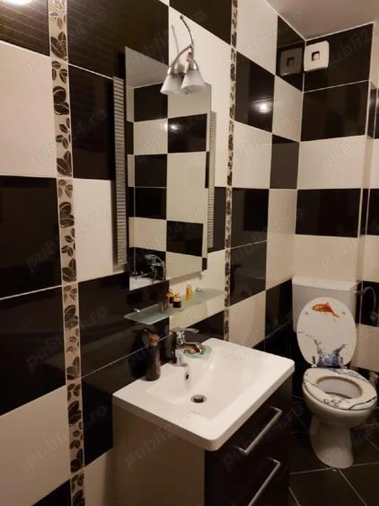 Apartament cu 3 camere decomandat în Florești
