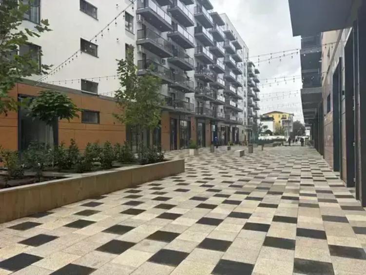 Spațiu comercial, de 80 mp, în Central