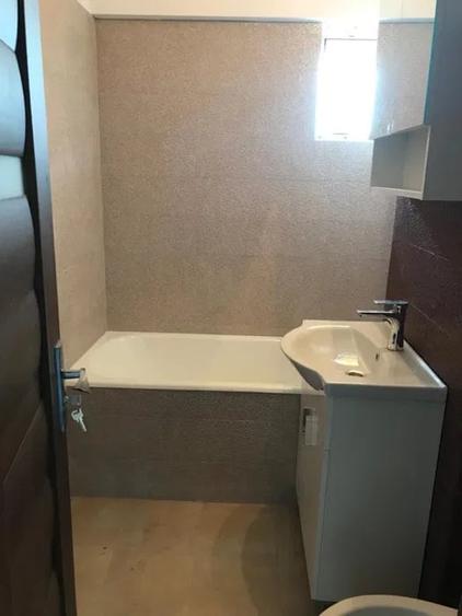 Apartament cu 4 camere decomandat în Pantelimon