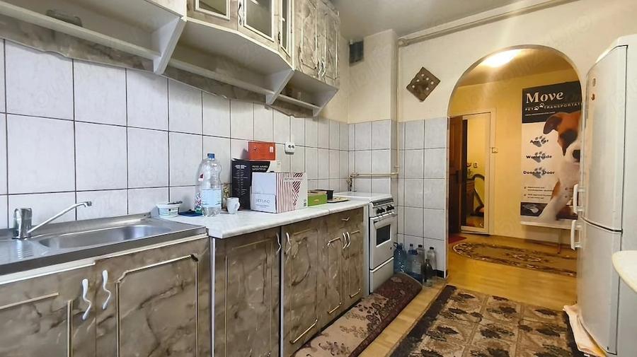 Garsonieră decomandată în Central