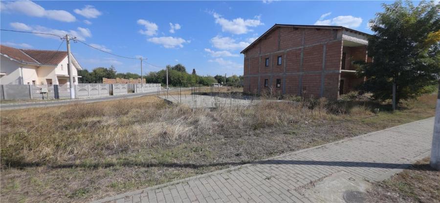 Teren de 636 mp, în Central